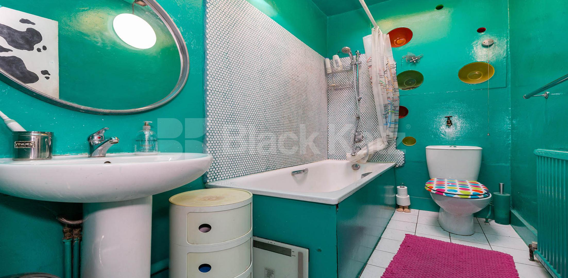 2 bed split level period conversion in the heart of Camden full of character  Camden Road, Camden